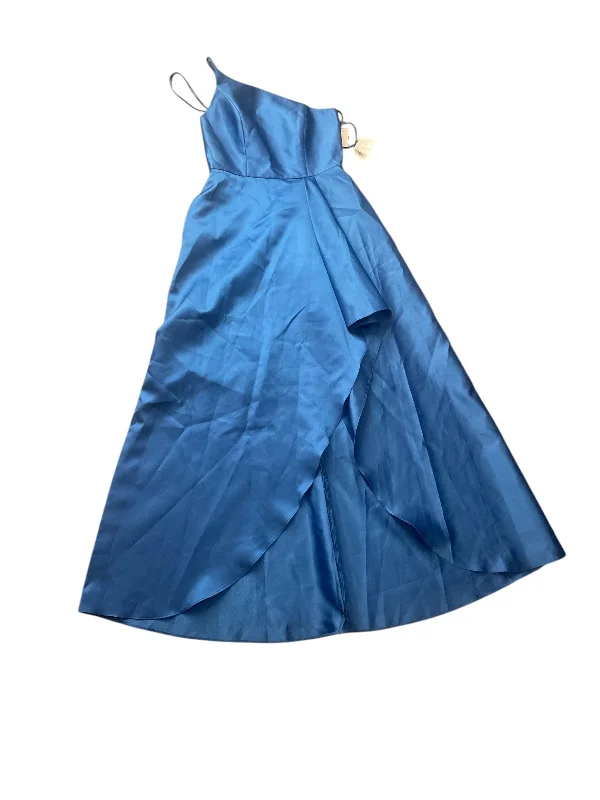 Shop and Save textured dressDress Party Long By Clothes Mentor In Blue, Size: 4