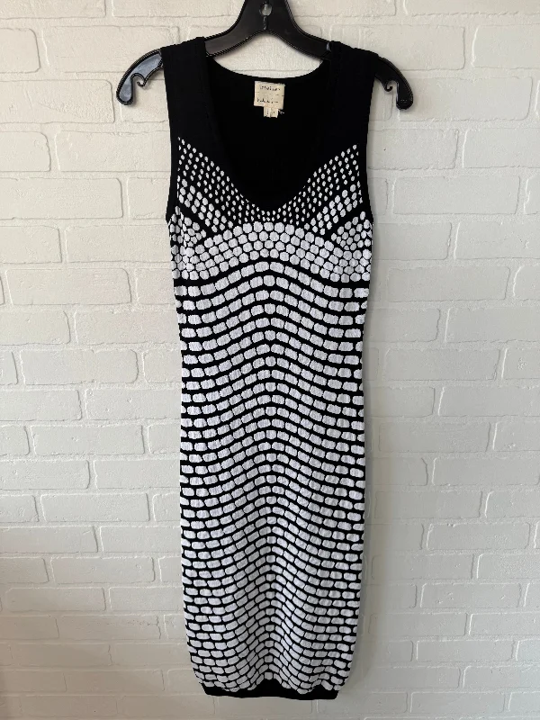 Extra Savings lace dressDress Party Midi By Nicole Miller In Black & White, Size: S