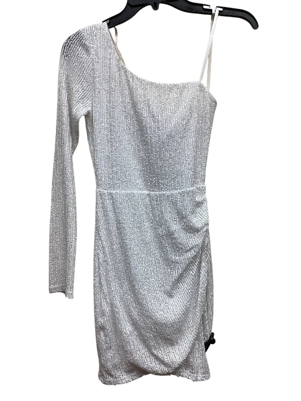 Blowout Deals printed dressDress Party Short By Mi Ami In White, Size: Xs