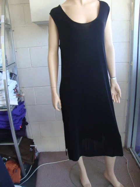 Closeout fitted dressPeer Gynt Shorter Length Singlet Dress