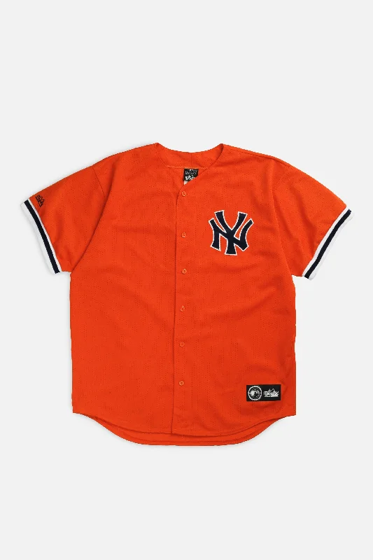 Epic Deals chic active hoodieVintage NY Yankees MLB Jersey - XL