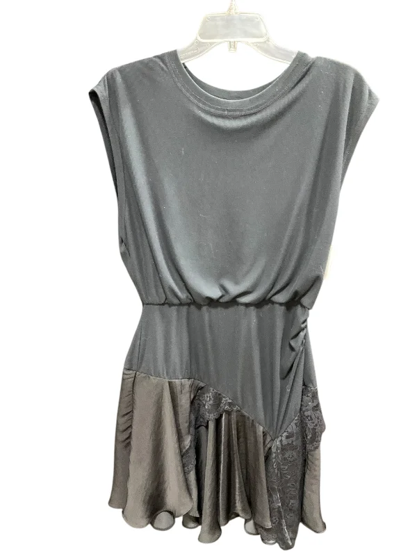 Price Meltdown v-neck dressDress Casual Midi By Free People In Black, Size: S