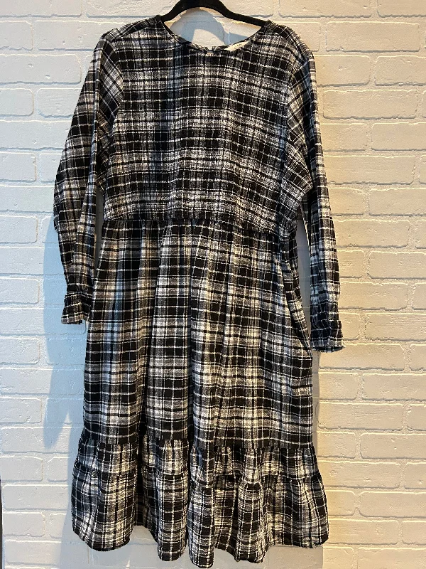 Bonus Savings spaghetti strap dressDress Casual Maxi By Terra & Sky In Black & White, Size: 2x
