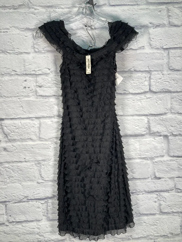 Inventory Reduction cocktail party dressDress Party Short By White House Black Market In Black, Size: Xs