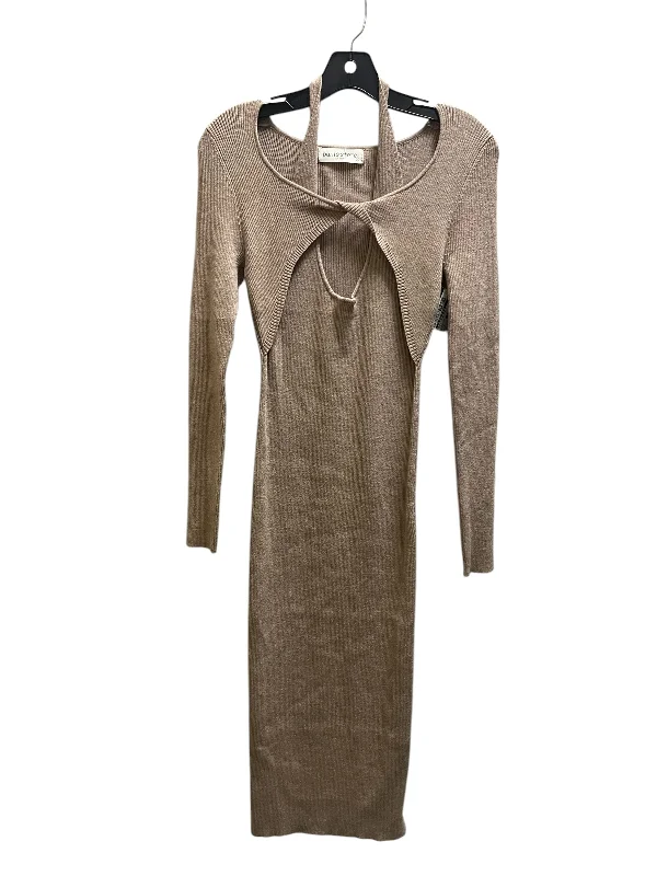 Limited Availability elegant shift dressDress Casual Maxi By Clothes Mentor In Tan, Size: L