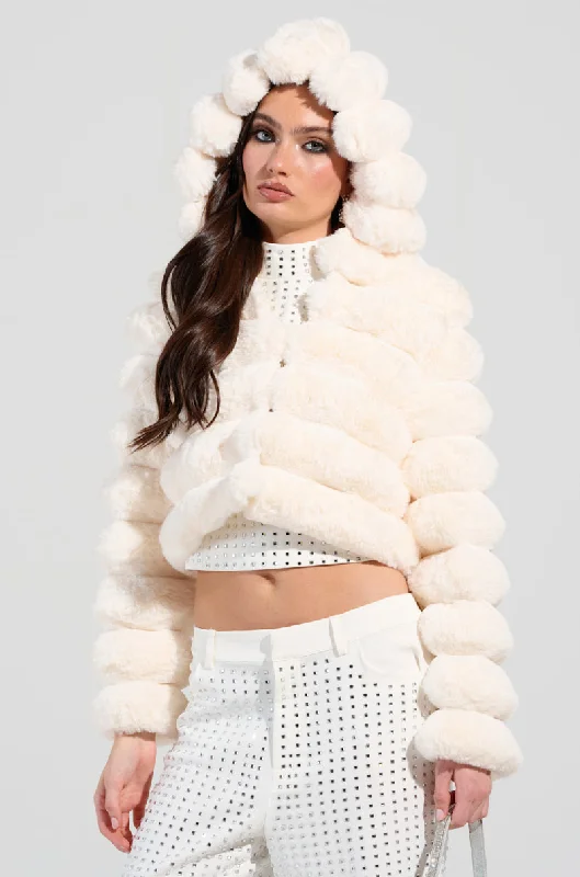 New Deals classic trench coatBUNNY CROPPED FAUX FUR COAT