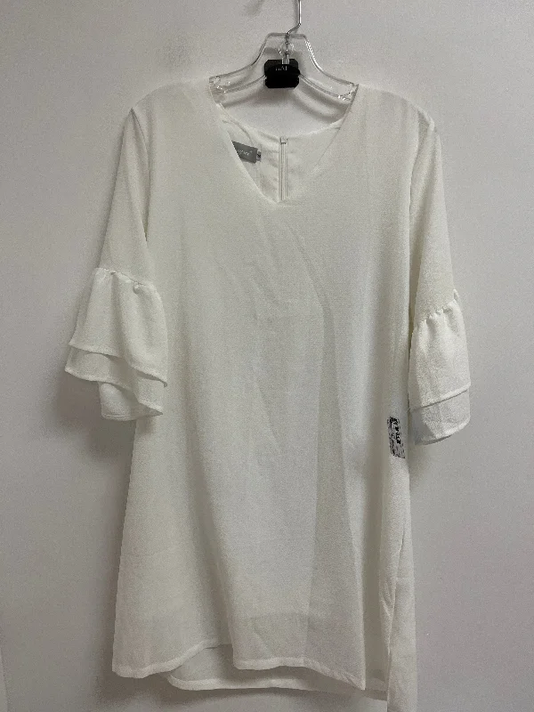 Now or Never flowy dressDress Casual Short By Clothes Mentor In White, Size: M