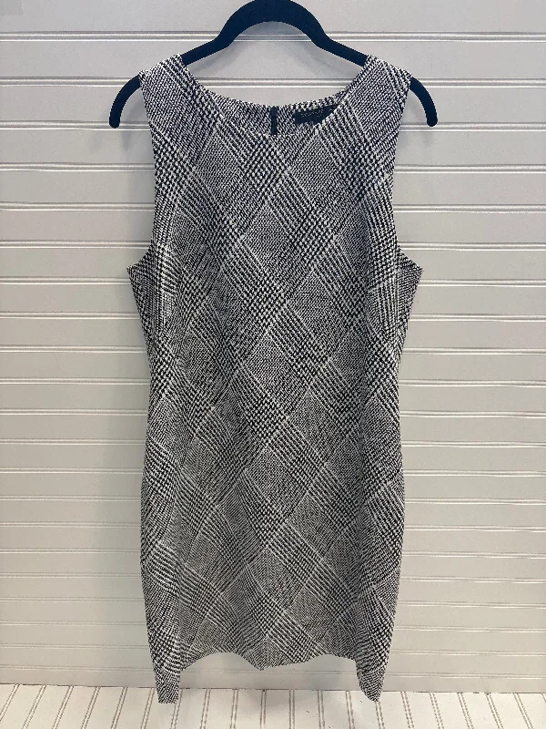 Lowest Prices puff sleeve dressDress Work By Banana Republic In Black & White, Size: 8