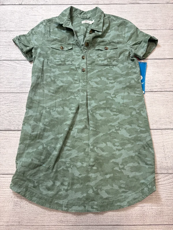 Can't Be Beat satin midi dressDress Casual Short By Vineyard Vines In Camouflage Print, Size: M