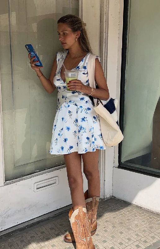 New Deals premium puffer coatJamela Blue Floral Mini Dress