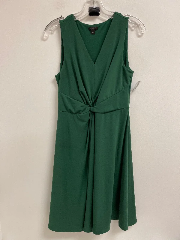 Deep Discounts elegant dressDress Casual Midi By Ann Taylor In Green, Size: Sp