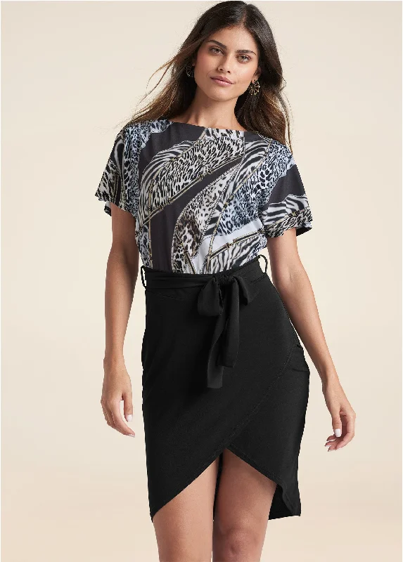 Deal Dash off-shoulder dressAnimal Print Midi Dress - Black Multi