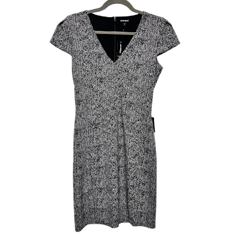 Limited Time Offer fitted bodycon dressDress Casual Short By Express In Black & White, Size: S