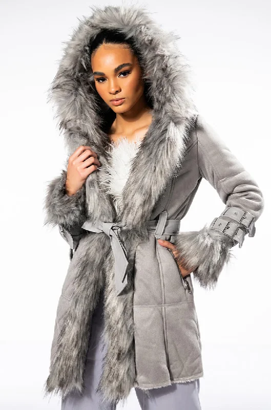 Can't Miss chic coatYUKON