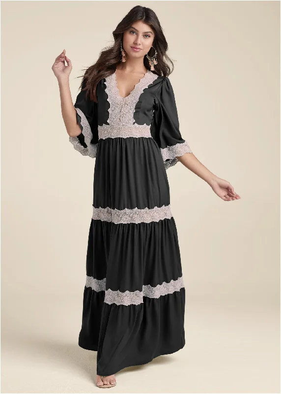 Early Access floral dressLace Detail Maxi Dress - Black Multi