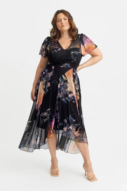 Amazing Deals elegant evening dressTilly Abstract Print Angel Sleeve Sweetheart Dress