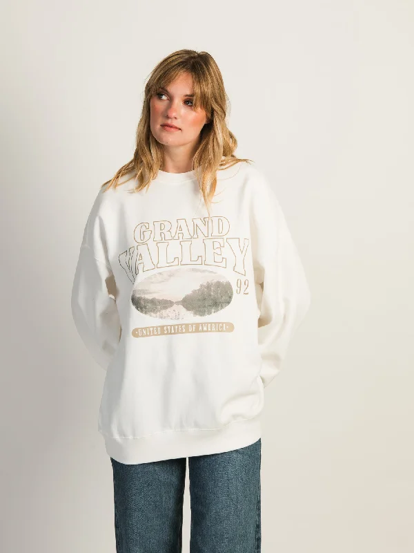 Markdown Madness HARLOW MICHELLE CREWNECK PRINT - GRAND VALLEY