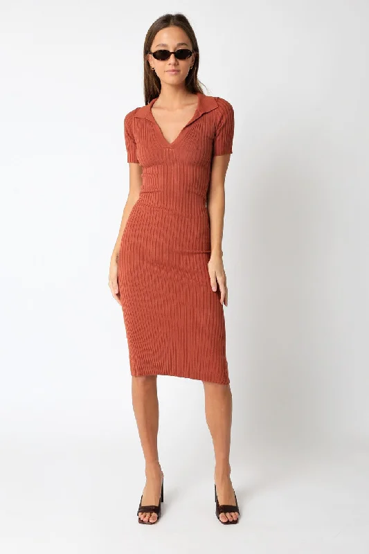Members Only high-waisted dressRust Ribbed Collared V-Neck Midi Dress