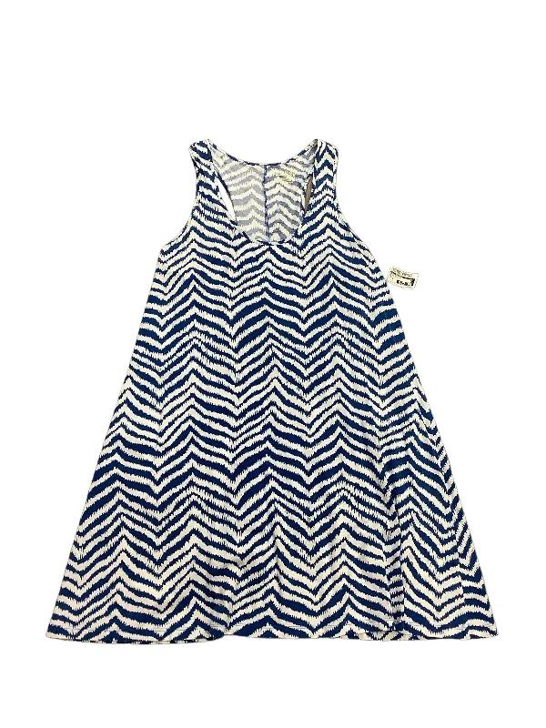 Steals and Deals form-fitting dressDress Designer By Lilly Pulitzer  Size: Xl