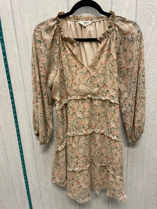 Deal of the Week ruffle dressDress Casual Short By Entro In Floral Print, Size: S